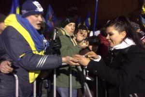 Людей убивают ради новостей Путина, - Руслана