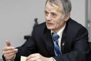 Мустафа Джемилев в Варшаве получил Награду Солидарности