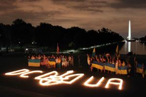 Украинцы в США провели флешмоб “Зажги искру единства”