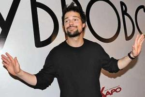 Данила Козловский попросил денег у поклонников