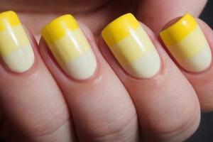 Лена Ленина рассказала о тенденциях осеннего маникюра