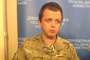 Семенченко впервые снял балаклаву 