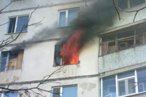 Во время тушения пожара в многоэтажном доме в г. Первомайском найдено тело погибшего