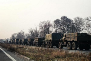 В Донецк заехала колонна "неопознанных" танков