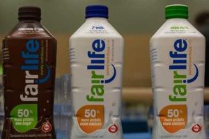 Coca-Cola будет продавать дорогое молоко