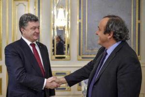 Футбольный Крым есть и будет украинским, – Порошенко
