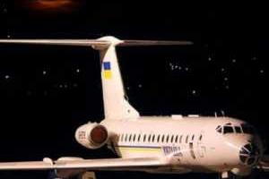 По ночному Киеву проехал президентский самолет