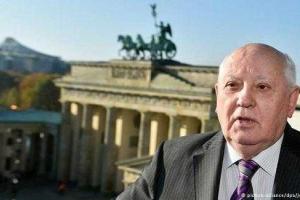Горбачев в Берлине призвал "понять и простить" Россию
