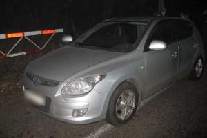 На Харьковщине задержали автомобиль с ящиком патронов