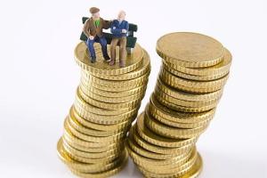 Украинцам повышать пенсионный возраст не будут