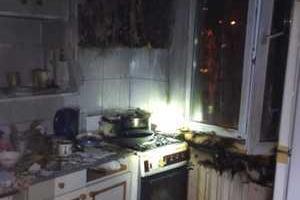 Во время пожара в Киеве огнеборцы спасли 77-летнюю бабушку