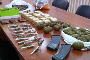 В Днепропетровске военнослужащий из зоны АТО пытался продать оружие