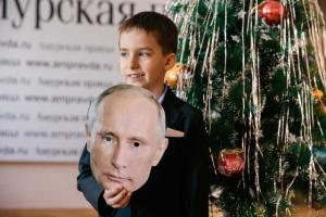 Ребенок пришел на утренник в костюме Владимира Путина