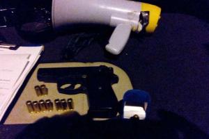 В Мариуполе задержан мужчина, который перевозил переделанный пистолет