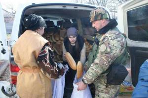 В Красногоровку привезли гуманитарную помощь