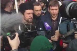 Царев с флагом боевиков "выплыл" на пропутинском митинге в Москве 