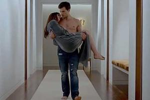 Фильм "50 оттенков серого": облом с первых сцен