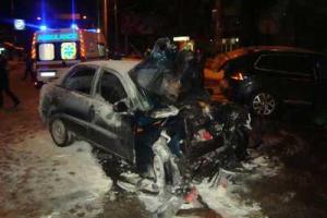 В Киеве в результате ДТП загорелся Daewoo Lanos