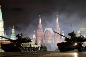 В России готовится военный переворот, - оппозиционер