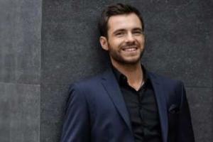 Холостяк Сергей Мельник «застукал» девушек без макияжа