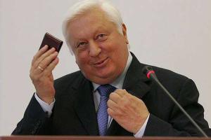 "Пострадавший" дончанин Пшонка получает украинскую пенсию