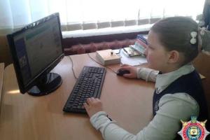 Мариупольские школьники прошли тесты на знание ПДД