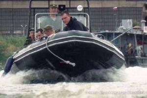 Боевые пловцы Балфлота потеряли водолазный бот под Новоазовском