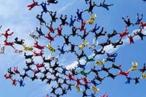 Харьковские парашютисты установили мировой рекорд в США