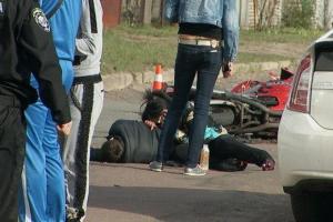 На окраине Киева погиб мотоциклист, врезавшись в фонарный столб