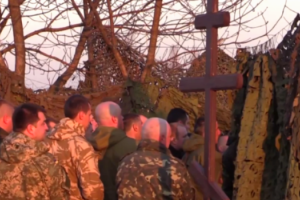 Украинские военные в зоне АТО отпраздновали Пасху 