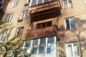 Пожарные Киева спасли мужчину из горящей квартиры и эвакуировали 20 человек