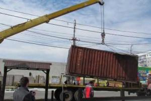 В Мариуполе демонтировали незаконные торговые точки