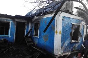 На Донетчине во время ликвидации пожара спасатели обнаружили тело 81-летнего мужчины