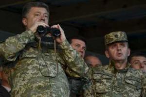 Боевики могут перейти в наступление во второй половине мая - Порошенко