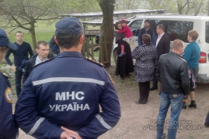 На Тернопольщине нашли ребенка, потерявшегося в лесу
