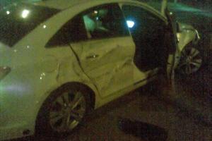 В Киеве в результате ДТП загорелся автомобиль