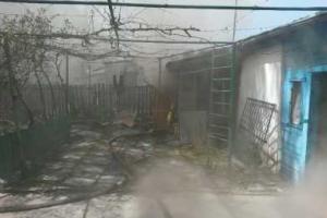 В Мариуполе горел дом 