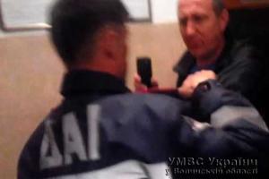 Работники ГАИ Волыни задержали нетрезвого водителя и его вооруженного пассажира