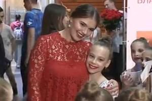 Алину Кабаеву снова заподозрили в беременности