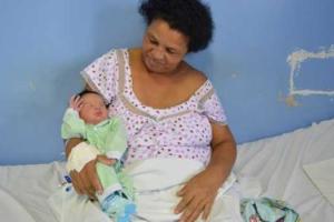В Бразилии 51-летняя женщина родила 21-го ребенка