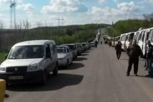 Жители Донецка уезжают из города перед Днем Победы
