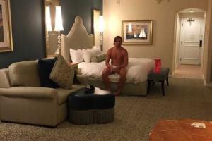 Лера Кудрявцева похвасталась соблазнительным телом супруга