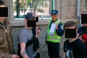 В Николаевской области выявили группу молодчиков со свастикой