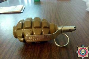 Житель Авдеевки носил гранату в кармане