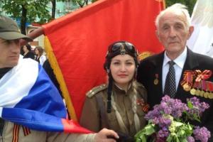 Луганская стриптизерша Анастасия Пятерикова 9 мая нарядилась в форму советской летчицы