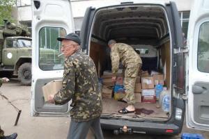 Полтавские волонтеры выезжали из зоны АТО только на дисках, колеса авто обстреляли из «зеленки»