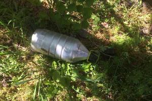 На Одесчине рабочие обнаружили подозрительную бутылку с неизвестной жидкостью