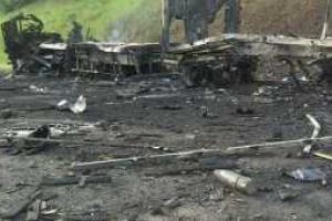 Опубликованы фото взорванного в Полтаве грузовика с боеприпасами