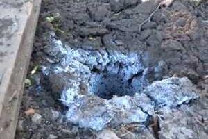 Боевики обстреливают Пески из жуткого оружия