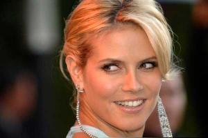 Хайди Клум развлекается с 28-летним бойфрендом на пляже